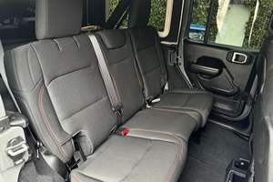 Jeep Wrangler Unlimited Rubicon 4X4 2021 Usado con Título Limpio, en Perfectas Condiciones - Product Image 3