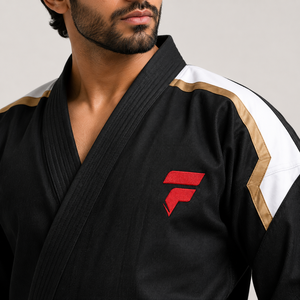 Uniforme de karaté léger Uniforme de karaté de qualité fabriqué avec un tissu respirant, une construction flexible et des coutures fiables - Product Image 6