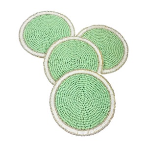 Sous-verres ronds faits à la main avec perles, vert et blanc, style bohème, napperons et dessous de plat - Product Image 4