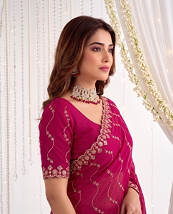 Sari en soie rose AARA Fashion avec broderie dorée, tenue de mariage indienne traditionnelle pour femmes, protection solaire toutes saisons - Product Image 2