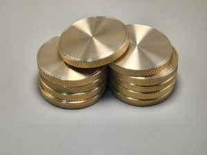 Disques ronds en laiton avec bord moleté, disques métalliques vierges pour gravure laser, estampage personnalisé, jetons personnalisés, bijoux - Product Image 1