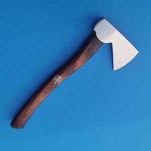 Hache Viking de qualité supérieure, personnalisable, de qualité industrielle, nouveau design, hache en acier inoxydable pour l'extérieur avec manche en bois, en vente - Product Image 1