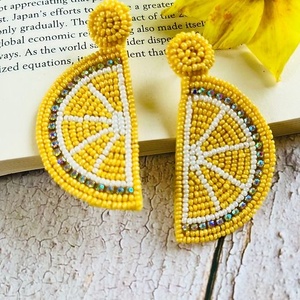 Pendientes de cuentas de mango hechos a mano de calidad de exportación, pendientes colgantes con diseño de fruta tropical para mujeres y niñas, accesorios llamativos. - Product Image 5