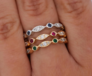 Bagues d'éternité en or 10K pour femmes avec pavé de diamants, design géométrique, pierre de naissance de mai, bijoux de fiançailles - Product Image 3