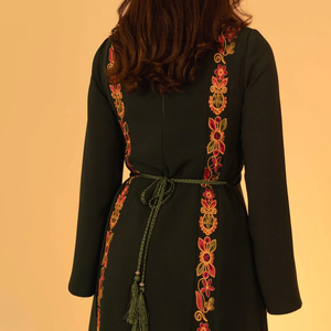Elegante Thobe Negro para Mujer con Bordado Floral, Manga Larga, Vestido Largo hasta el Suelo, Estilo de Oriente Medio para Uso Diario - Product Image 6