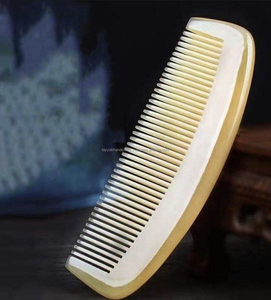 Peigne à dents larges en corne de bœuf noire avec logo personnalisé, pour homme, soin des cheveux et de la barbe, artisanat poli, style nautique, animal, amour, antique - Product Image 5