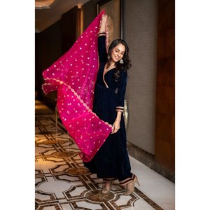 Precioso Top y Pantalón de Fiesta con Dupatta Talla XL - Product Image 4