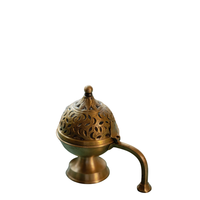 Brûleur d'encens en laiton pur de qualité supérieure avec poignée et couvercle décoré de motifs Jali, élégant Dhoop Dani pour la purification de la maison et les cadeaux spirituels