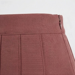 Minifalda plisada para mujer, color sólido, cintura regular, tejida, estilo para todas las estaciones - Product Image 4