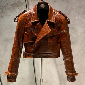 Blouson moto en cuir véritable noir pour femme avec épaulettes et fermeture à ceinture, coupe classique, style automne - Product Image 5