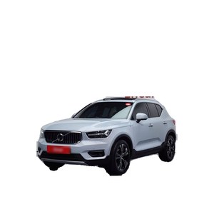 Volvo XC40 T4 Inscription 2019, 97,720 km, Caja de Cambios Automática, Asientos de Cuero, Volante a la Izquierda, Cámara Trasera - Product Image 1