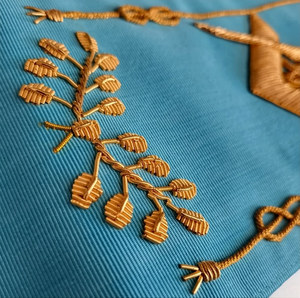 Compas carré Master Sash French Groussier Rite J B Star Moire, broderie à la main au fil de bouillon d'or - Product Image 3