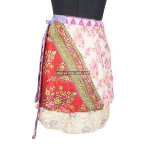 Minifaldas de seda india con estampado de sari, falda corta vintage de alta calidad, estilo bohemio para mujer, estilo étnico hippie. - Product Image 2