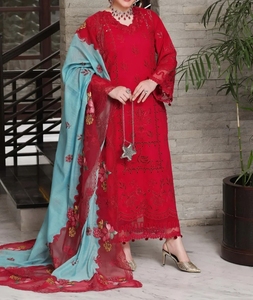 Ensemble de costume Kurta Palazzo brodé rouge pour femmes avec dupatta, tenue de mariage traditionnelle - Product Image 1