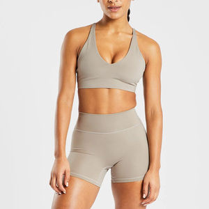 Sujetador Deportivo Halter con Cuello en V Profundo sin Costuras para Mujer, Soporte Medio, Ropa Deportiva para Yoga, Color Sólido, Spandex, Poliéster, Conjunto de Primera Calidad - Product Image 3