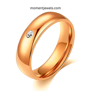 Anillo de Acero Inoxidable Chapado en Oro Real de 18K para Hombre y Mujer, Recubrimiento PVD Antideslustre, Anillo Geométrico con Diamantes de Imitación, 7g - Product Image 1