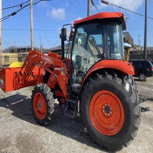 Tracteur agricole à faible consommation de carburant Kubota M7060 avec poste de conduite confortable pour les opérations agricoles et les travaux sur le terrain au quotidien - Product Image 1