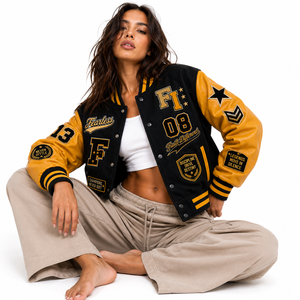 Chaqueta Varsity para Mujer, Personalizada con Parches, Manga de Cuero Sintético, Estilo Y2K, Proveedor Mayorista de Chaquetas de Moda para Mujer - Product Image 4