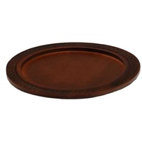 Assiette de service ovale en céramique de couleur brun foncé, avec bord décoratif, logo personnalisé, fabrication artisanale, passe au lave-vaisselle, moderne et luxueuse