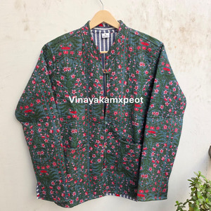 Veste Bohème Matelassée en Coton Doux et Respirant avec Broderie Imprimée Flock et Motifs Floraux Verts – Confortable et Écologique pour l'Hiver - Product Image 2