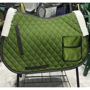 Manta de Silla de Montar Transpirable para Doma y Equitación Western con Diseño Acolchado, Bolsillo y Forro de Felpa de Poliéster para Largas Sesiones de Montar - Product Image 1