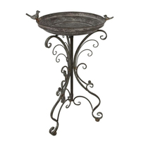 Bain d'oiseaux et mangeoire combinés en fonte blanche antique, bain d'oiseaux sur pied en métal vintage orné pour la décoration extérieure du jardin
