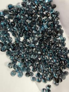 B U GEMS Topacio Azul de Londres Natural, Corte Brillante Redondo, Piedras Preciosas Sueltas con Certificación de Terceros para la Fabricación de Joyas - Product Image 3