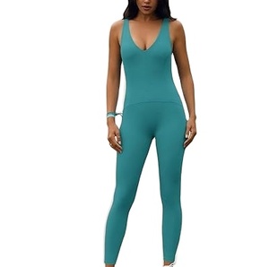 Nouvel ensemble de sport sexy et tendance pour femme, combinaison de yoga unie, justaucorps de fitness extensible pour l'entraînement et le push-up, effet rehausseur de fessiers - Product Image 1