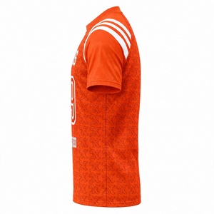 Maillot de rugby orange personnalisé : l'excellence est un must. T-shirt de sport pour homme imprimé par sublimation, séchage rapide, respirant, manches raglan. - Product Image 5