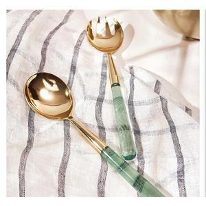 Ensemble de cuillères à salade en acier inoxydable de style américain avec manche en acrylique plaqué or PVD, ustensiles de cuisine, couverts - Product Image 1