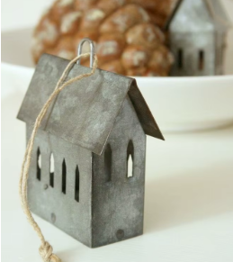 Adorno Navideño Metálico con Forma de Iglesia, Decoraciones Hechas a Mano para Exhibición en Mesa Navideña - Product Image 1