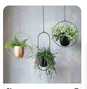 Maceta colgante moderna de metal ecológica para decoración de jardín interior y exterior, elegante contenedor suspendido para flores. - Product Image 1