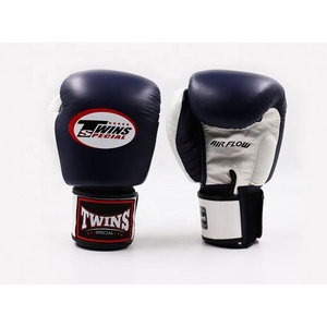 Guantes de Entrenamiento de Boxeo Muay Thai Hechos a Medida de Primera Calidad, Transpirables, que Absorben la Humedad, con Cierre de Gancho y Bucle en los Dedos Completos, Genuinos - Product Image 4