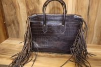 Sac fourre-tout en cuir véritable gaufré crocodile avec franges, poignées supérieures et bandoulière