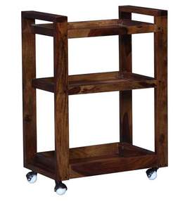 Chariot de service hôtelier moderne du milieu du siècle à 3 niveaux en bois avec cadre finition laiton et 4 roulettes pivotantes – Mobilier commercial durable - Product Image 4