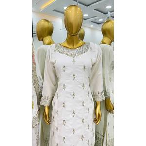 Beau travail haut-bas et ensemble Dupatta pour femmes avec séquence de broderie lourde - Product Image 5