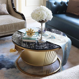 Table basse ronde de luxe en contreplaqué avec plateau en marbre noir et base en métal doré, table de salon moderne et contemporaine - Product Image 4