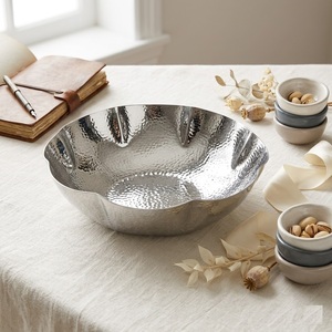 Bol de service moderne et unique en aluminium, fait main, avec bordure argentée déchirée, pour décoration d'intérieur de luxe, pièce maîtresse asymétrique - Product Image 6