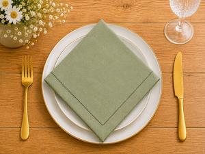 Serviette en lin de qualité supérieure |   Serviette de table vert sauge avec bordure contrastée en point de croix |   Serviette de table élégante - Product Image 5