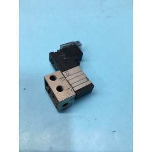 LOT DE 4 ÉLECTROVANNES MICRON 811-20869, VJ314MT - Équipements et Pièces Semi-conducteurs de Renommée Mondiale à Confiance Accorderie - Product Image 2