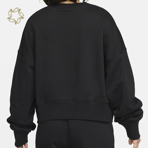 Sweat-shirt court unisexe noir en molleton 100 % coton biologique, coupe classique, col rond minimaliste, manches régulières, tricoté uni - Product Image 2