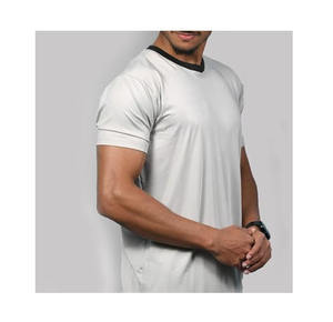 T-shirt en coton 100% tricoté surdimensionné à coupe personnalisée avec logo imprimé par transfert thermique pour hommes - Product Image 3