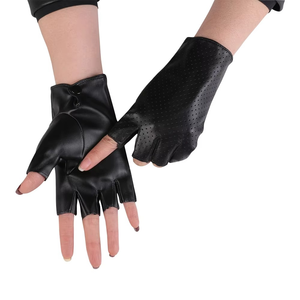 Guantes de rendimiento para pole dance, guantes de medio dedo para mujer, estilo punk, de cuero PU, para espectáculos nocturnos y decoraciones. - Product Image 1