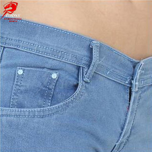 Jeans de Corte Ajustado para Mujer, Marca Privada, Tela Elástica de Calidad, Cintura Media, Costuras Duraderas, Cierre de Botón, Corte Moderno y Elegante - Product Image 5