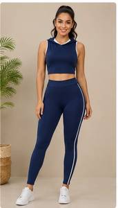 Conjunto de yoga de 2 piezas con capucha para mujer, top corto sin mangas y leggings de cintura alta, ropa deportiva elástica. - Product Image 4