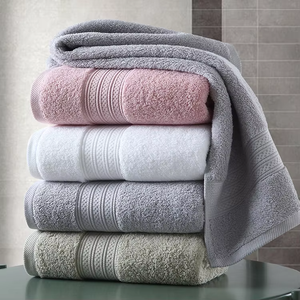 Serviettes 100 % coton en gros à bas prix, grammage élevé, douces et lisses, ultra absorbantes, séchage rapide, pour usage hôtelier - Product Image 1