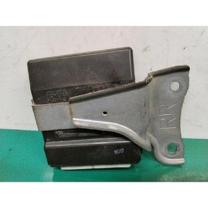 300 ECU y Módulos de Computación Usados 8922430070 - Product Image 1