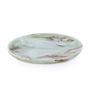 Bol en résine fait main sur pied avec plateau de service et soucoupes design pour repas contemporains et réceptions du Ramadan - Product Image 6