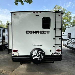 Luxury Dual Axle 32FT Steel <b>Container</b> House <b>Travel</b> Trailer RV with Kitchen Bathroom Sleeping Space for Family Trips - Product Image 5