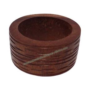 Servilletero de madera hecho a mano en forma redonda para mesa de comedor, cualquier evento, boda - Product Image 1